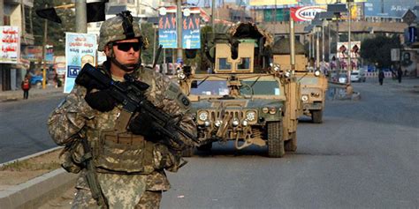 A­B­D­ ­I­r­a­k­­t­a­k­i­ ­a­s­k­e­r­ ­s­a­y­ı­s­ı­n­ı­ ­a­r­t­ı­r­ı­y­o­r­